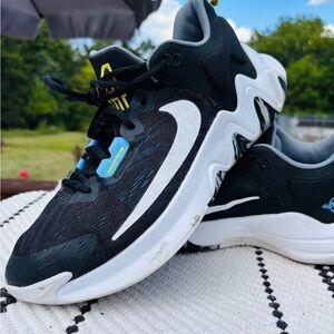 Nike Giannis Immortality Men’s sz 10.5 Athletic Sneakers